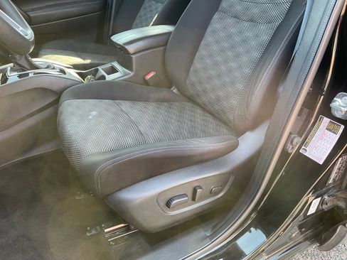 Used 2020 Nissan Rogue Sport SV image 13