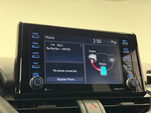 Used 2021 Toyota RAV4 SE image 17