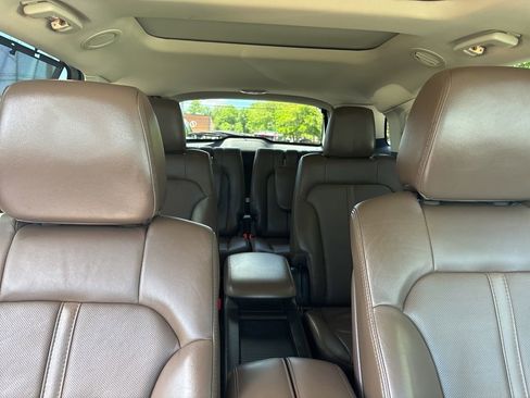 Used 2013 Lincoln MKT AWD image 14