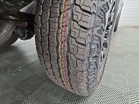 New 2026 GMC Canyon Elevation w/ Convenience Package image 49