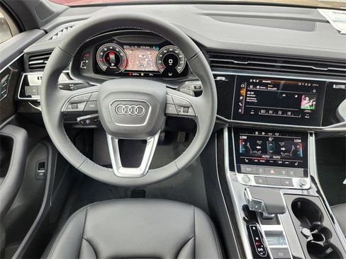 New 2025 Audi Q7 2.0T Premium image 24
