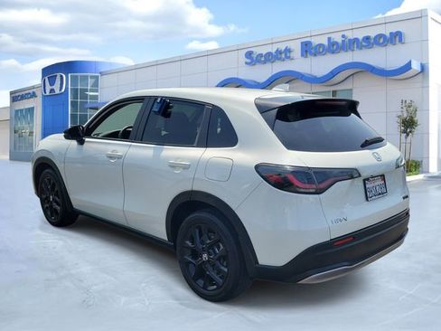 Certified 2024 Honda HR-V Sport image 3
