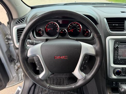 Used 2015 GMC Acadia SLT AWD/4WD image 19