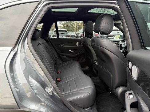 Used 2018 Mercedes-Benz GLC 300 4MATIC image 29