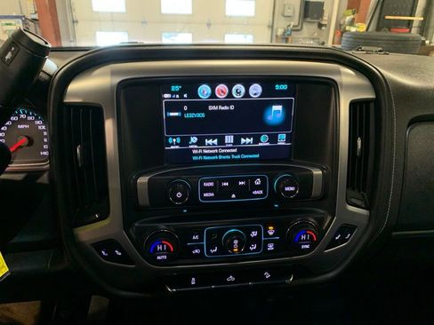 Used 2018 GMC Sierra 1500 SLE w/ SLE Value Package image 14