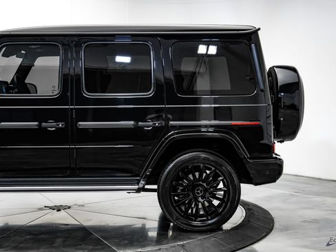Used 2022 Mercedes-Benz G 550 image 10