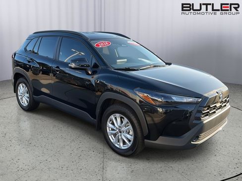Certified 2026 Toyota Corolla Cross LE FWD image 8