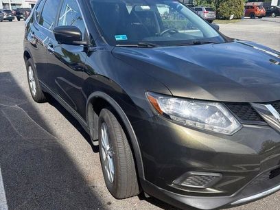 Used 2016 Nissan Rogue SV w/ SV Premium Package