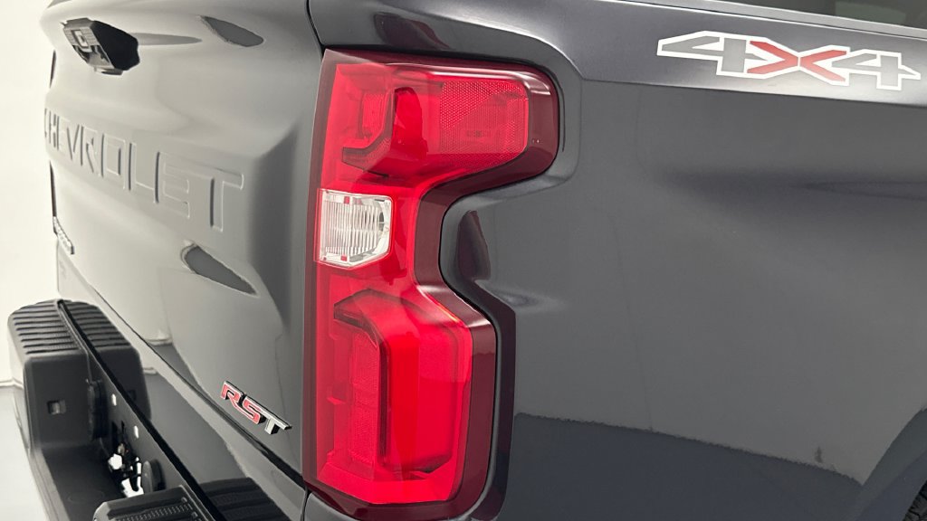 Used 2022 Chevrolet Silverado 1500 RST w/ Protection Package AWD/4WD image 23