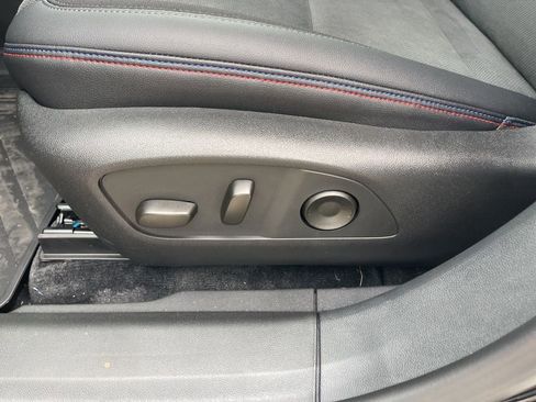 New 2025 Chevrolet Blazer EV RS image 19