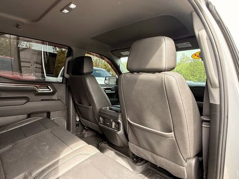 Used 2023 GMC Sierra 1500 SLT w/ SLT Premium Package AWD/4WD image 35