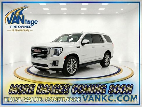 Certified 2022 GMC Yukon SLT image 1