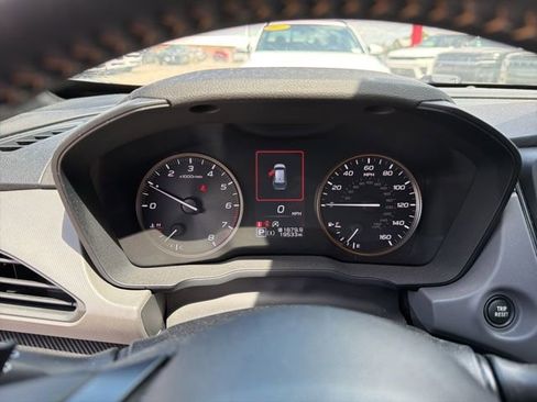 Used 2024 Subaru Crosstrek 2.5i Wilderness w/ Crosstrek Mirror Package AWD/4WD image 11