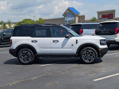 New 2026 Ford Bronco Sport Outer Banks AWD/4WD image 5