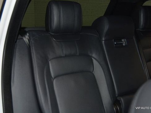 Used 2018 Land Rover Range Rover HSE image 23