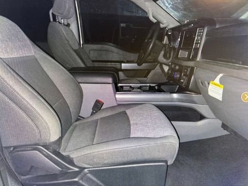 Used 2025 Ford F250 XLT w/ FX4 Off-Road Package AWD/4WD image 4