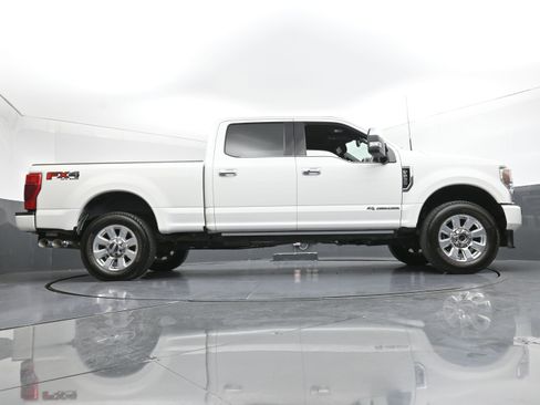 Used 2022 Ford F250 Platinum w/ FX4 Off-Road Package image 29