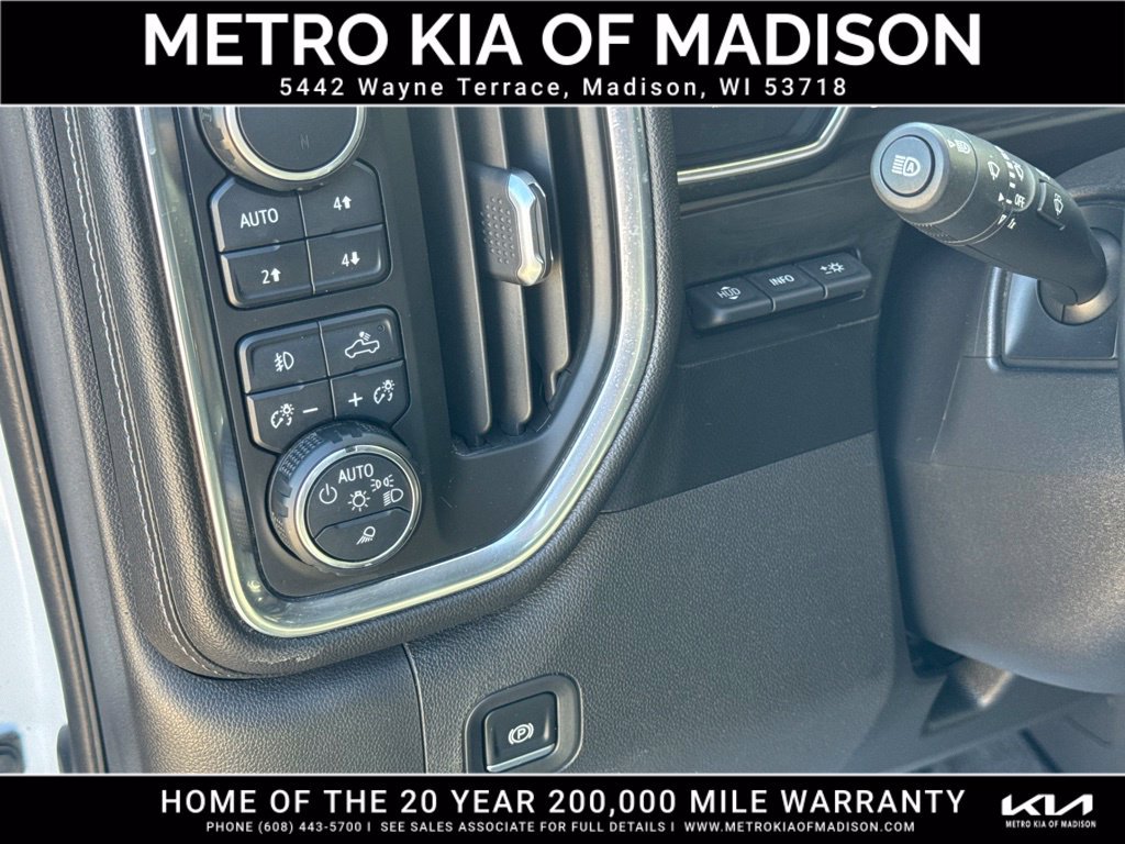 Used 2019 Chevrolet Silverado 1500 LTZ AWD/4WD image 14