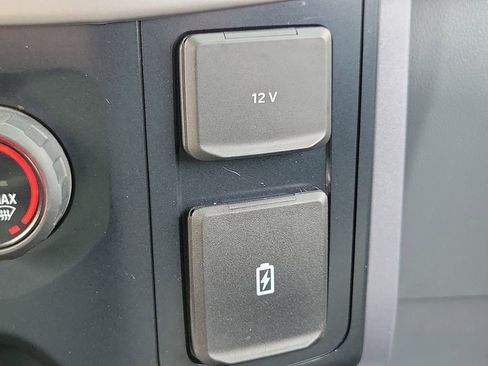 Used 2023 Ford F150 XLT image 11