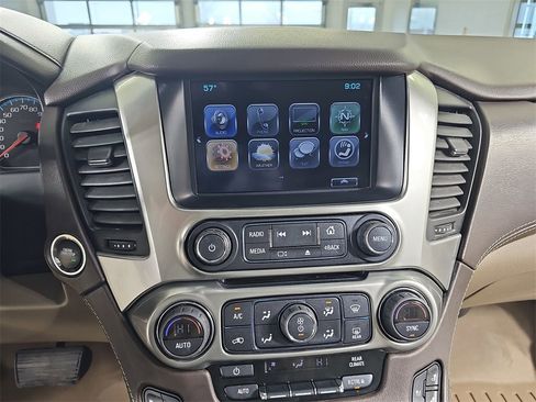 Certified 2017 Chevrolet Suburban Premier image 28