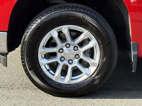 Used 2022 Chevrolet Silverado 1500 LT image 11