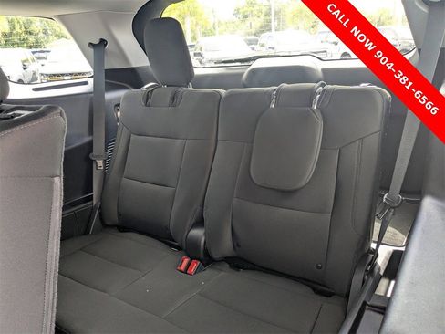 Used 2022 Ford Explorer XLT image 14