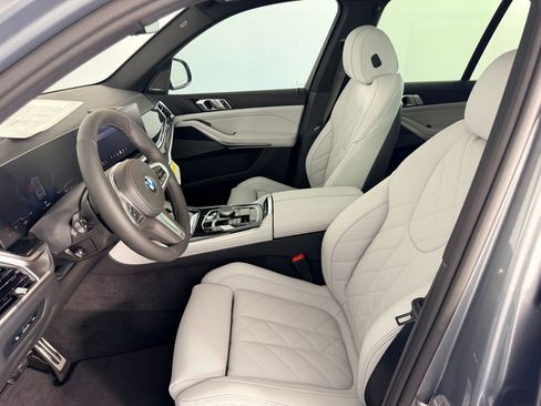 New 2026 BMW X5 sDrive40i w/ M Sport Package RWD image 4