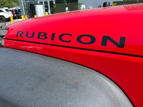 Used 2018 Jeep Wrangler Rubicon AWD/4WD image 13
