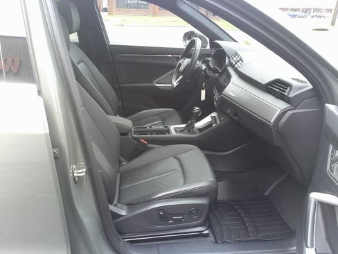 Used 2025 Audi Q3 2.0T Premium AWD/4WD image 28