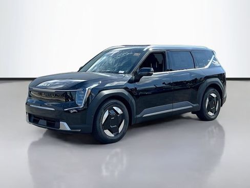 New 2026 Kia EV9 Wind AWD/4WD image 3
