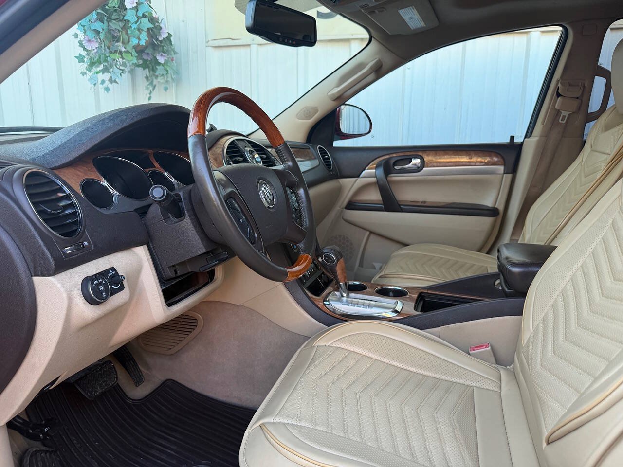 Used 2012 Buick Enclave Leather FWD image 11