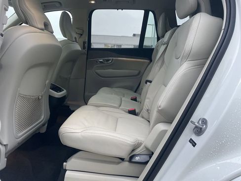 Certified 2024 Volvo XC90 B6 Ultimate image 19