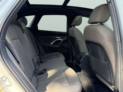 Certified 2025 Audi Q5 Premium w/ Convenience Package AWD/4WD image 27