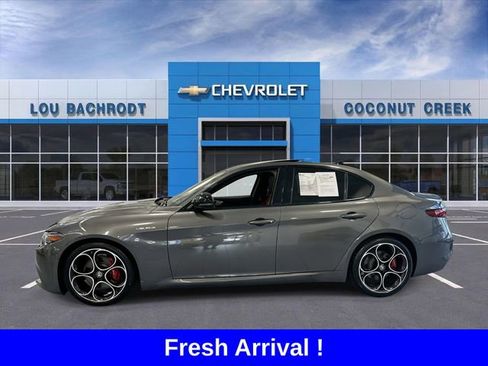 Used 2022 Alfa Romeo Giulia Veloce image 5