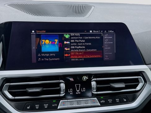 Used 2023 BMW 430i Coupe w/ Convenience Package RWD image 11