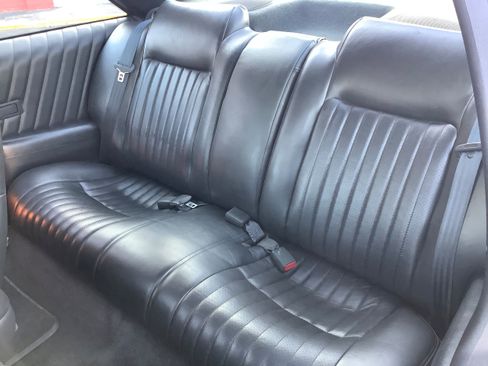 Used 1994 Pontiac Grand Prix SE image 12