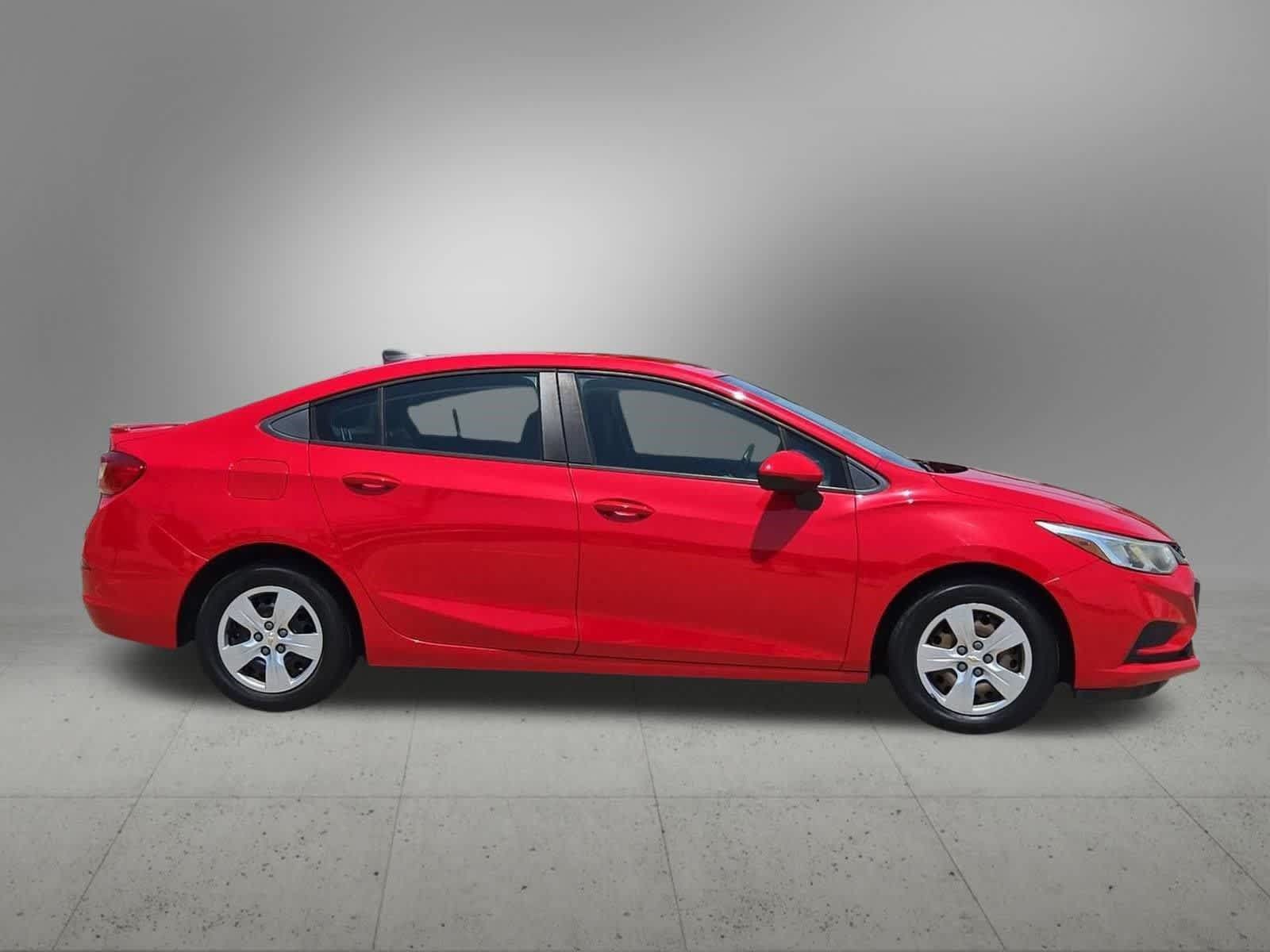 Used 2018 Chevrolet Cruze LS FWD image 7