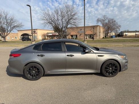 Used 2016 Kia Optima LX image 8