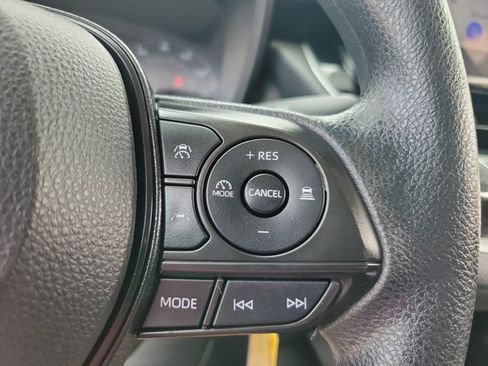 Used 2024 Toyota Corolla LE FWD image 15