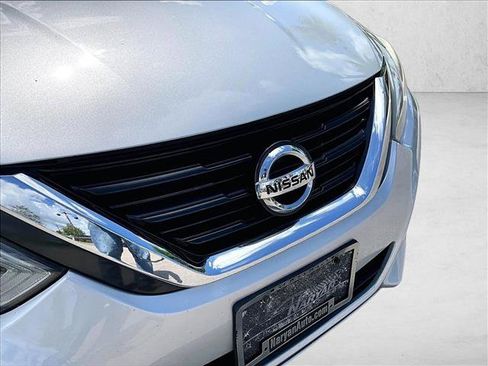 Used 2017 Nissan Altima 2.5 S w/ Power Driver Seat Package FWD image 27
