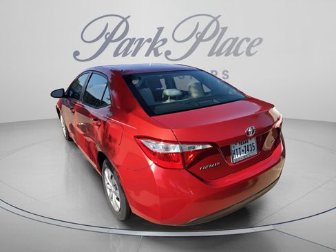 Used 2016 Toyota Corolla LE FWD image 3
