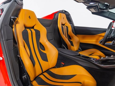 Certified 2023 Ferrari 812 GTS RWD image 39