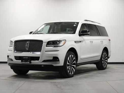 Used 2022 Lincoln Navigator Reserve image 8