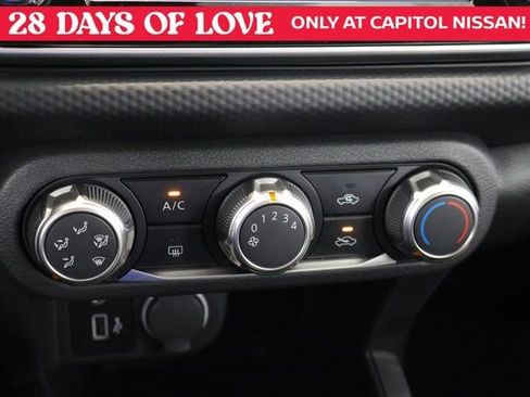 New 2025 Nissan Kicks Play S image 19