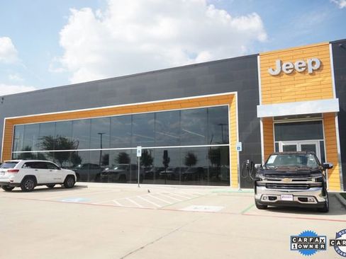 Used 2023 Toyota Corolla LE image 34