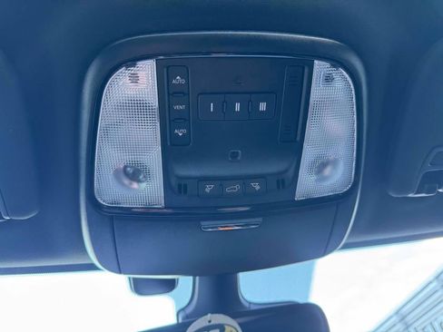 Used 2024 Dodge Durango GT image 34