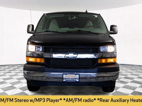 Used 2018 Chevrolet Express 3500 LT w/ LT Preferred Equipment Group image 9