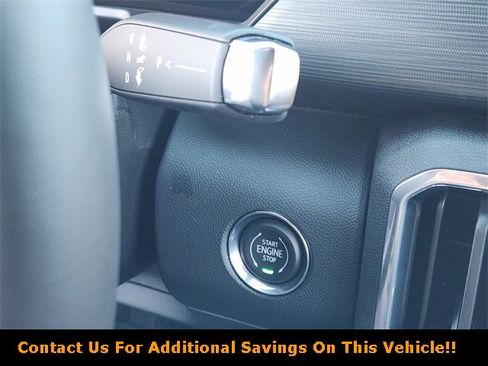 New 2026 GMC Acadia Elevation image 16