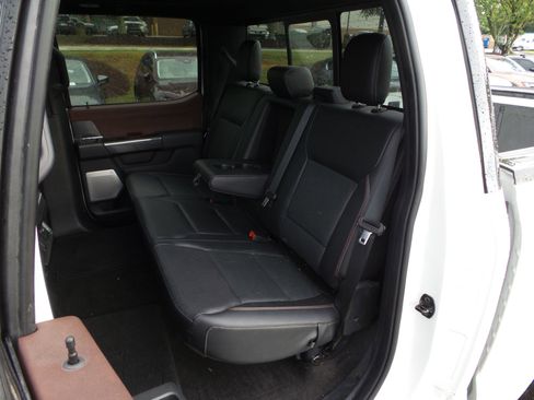 Used 2022 Ford F150 Lariat w/ Equipment Group 502A High AWD/4WD image 15