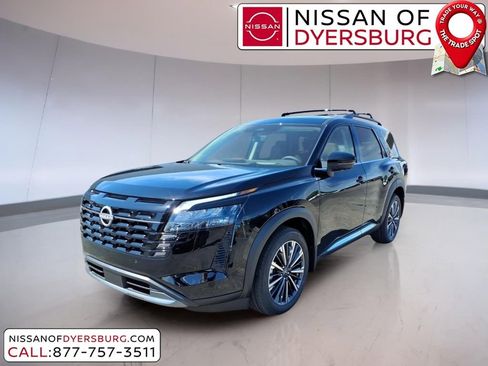 New 2026 Nissan Pathfinder Platinum w/ Cargo Package AWD/4WD image 7
